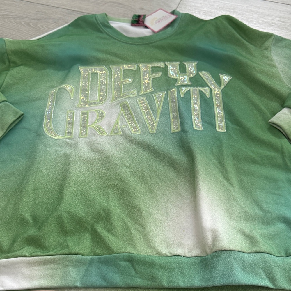 NWT QUEEN OF SPARKLES licensed defy gravity sweatshirt size XXL